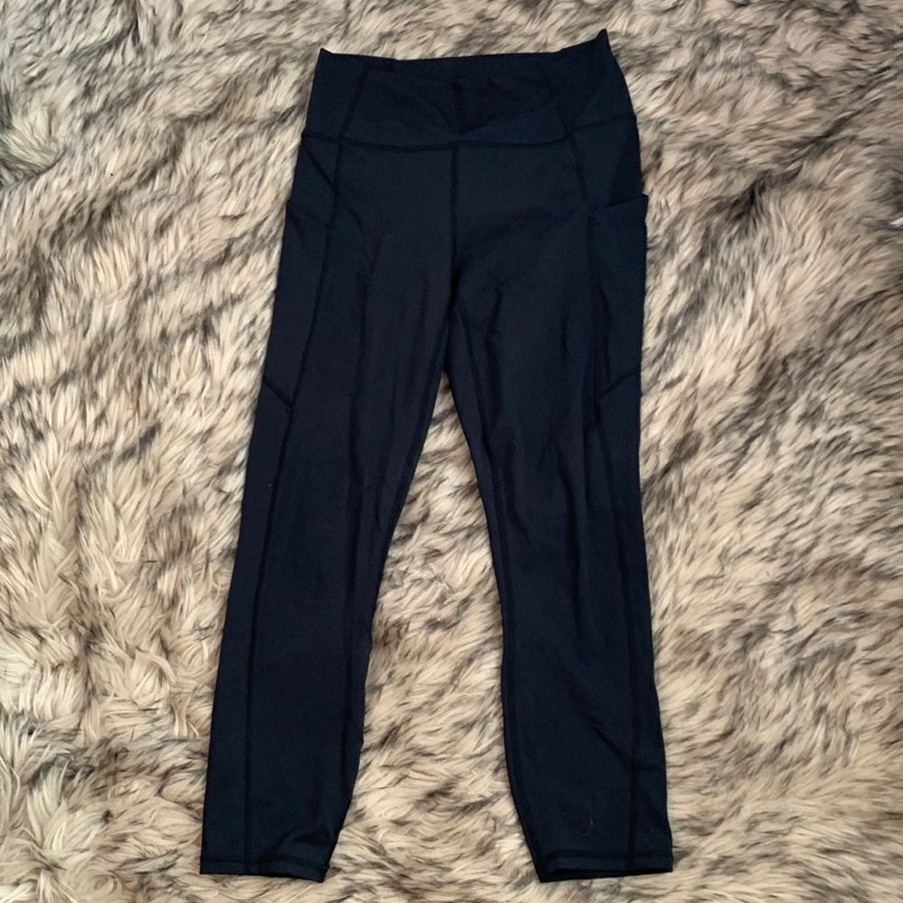 Fabletics PureLuxe Capri Leggings Workout Pants S Black